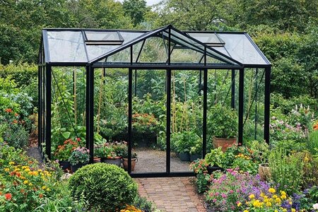 Spring Greenhouse Guide USA: Clean, Set Up & Buy Greenhouse Tips