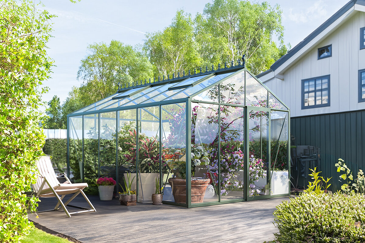 Maintenance of an Aluminum Greenhouse: Tips and Best Practices