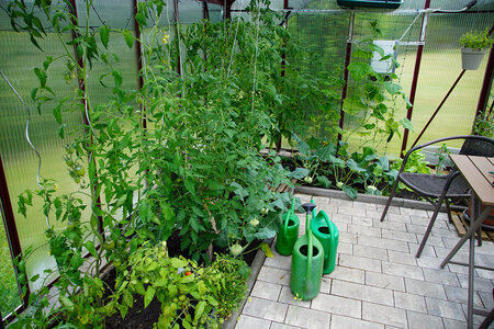 Aluminum Greenhouses USA | Pest-Free & Weather-Resistant Growing