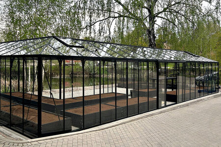 Smart Greenhouses by Bloomcabin – Premium Aluminum Greenhouse Solutions