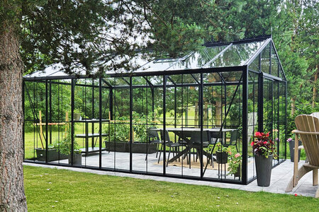 Premium Glass Greenhouses for Year-Round Gardening